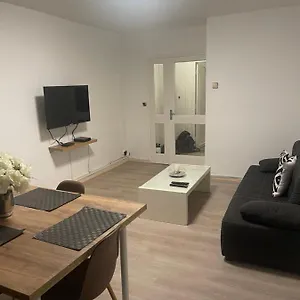 superbe-appartement-spacieux-avec-parking-et-jardin-priv.lillehotels.org/